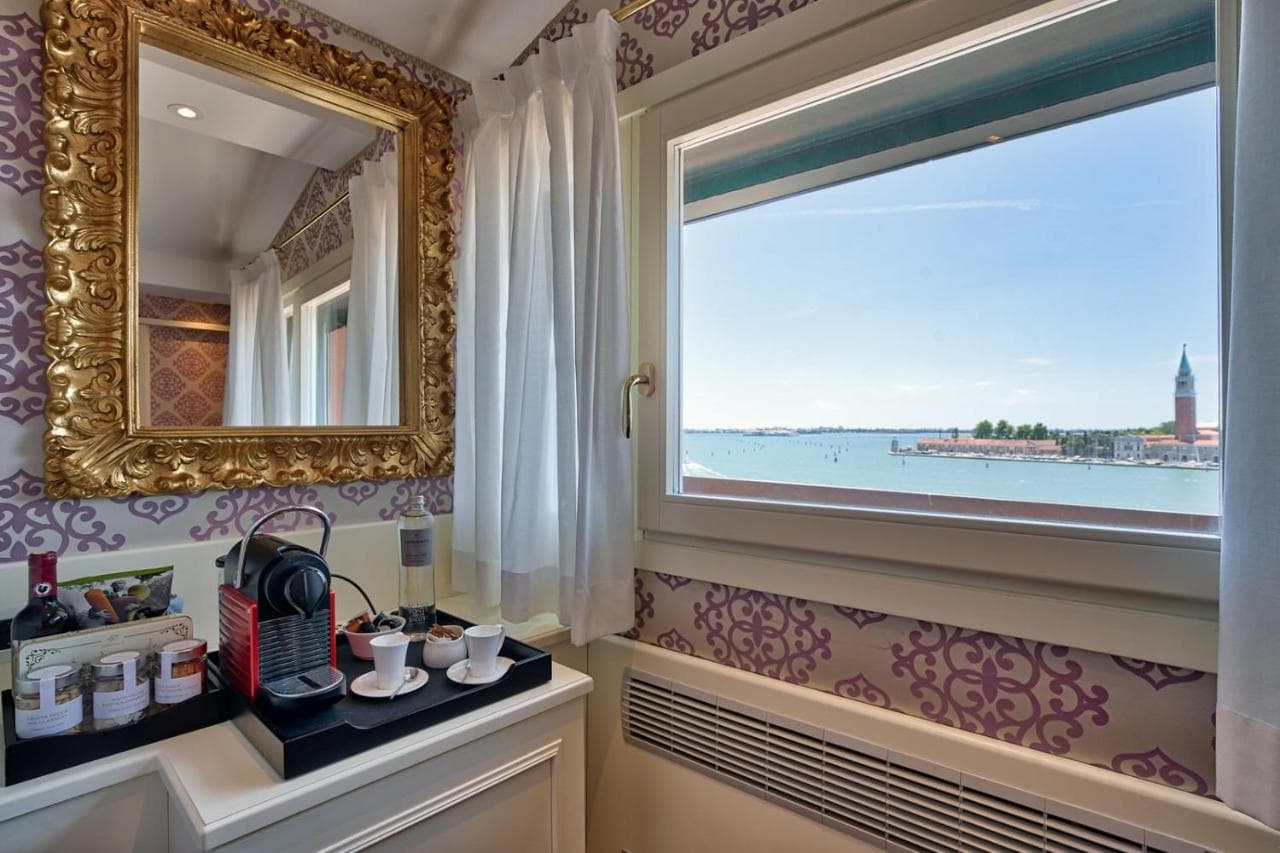 Londra Palace Venezia view 3