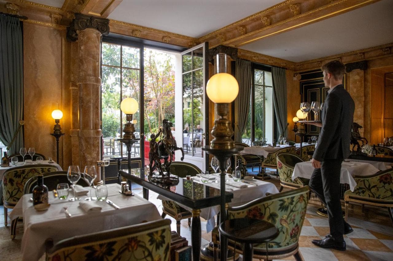 La Réserve Paris Hotel & Spa view 5