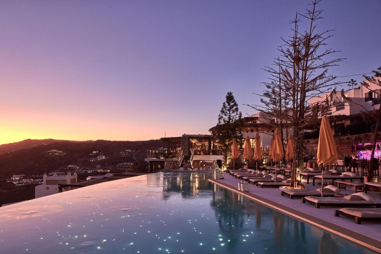 Myconian Utopia Relais & Chateaux view 4