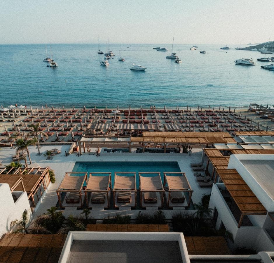 Branco Mykonos view 7