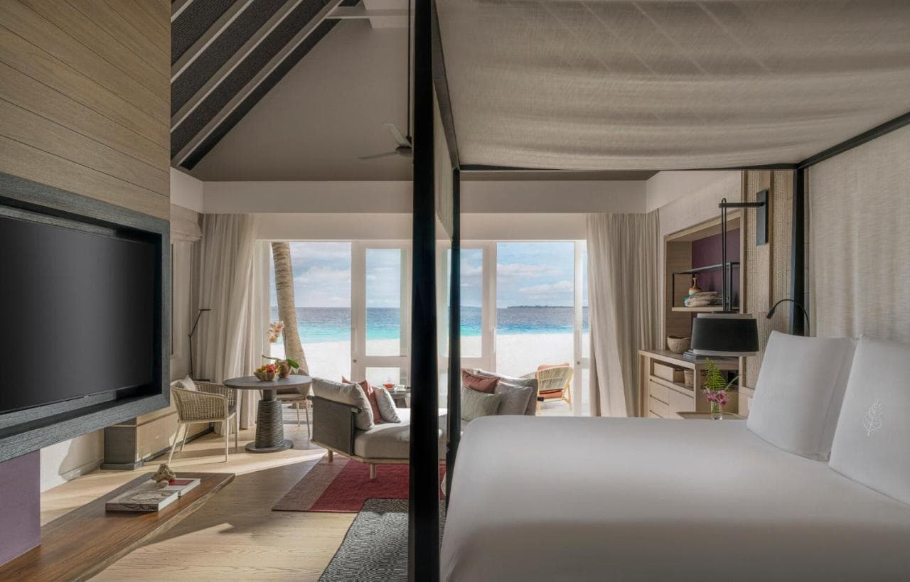 Four Seasons Resort Maldives at Landaa Giraavaru view 4