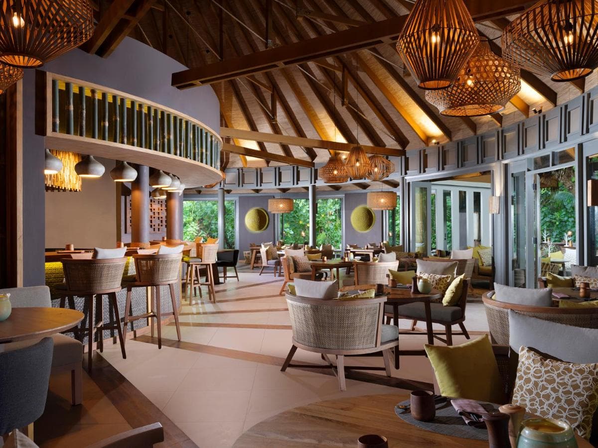Vakkaru Maldives - Luxury Private Island Resort view 5