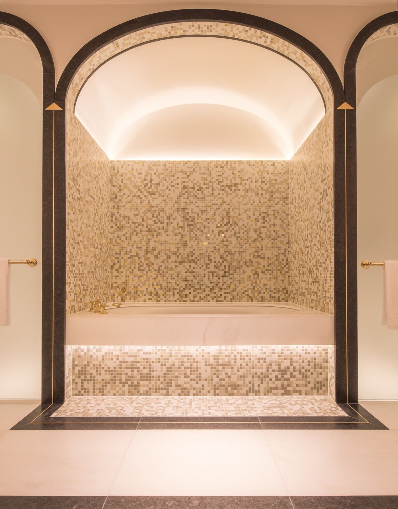 Four Seasons Hotel London at Tower Bridge – foto 6