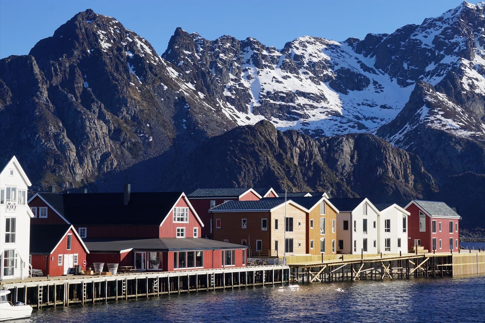 Henningsvær Bryggehotell – foto 4